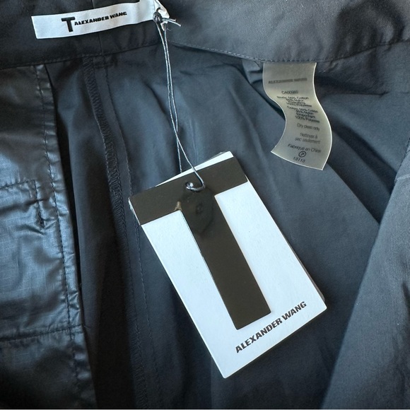 T BY ALEXANDER WANG Knee Length Shorts - Picture 9 of 10